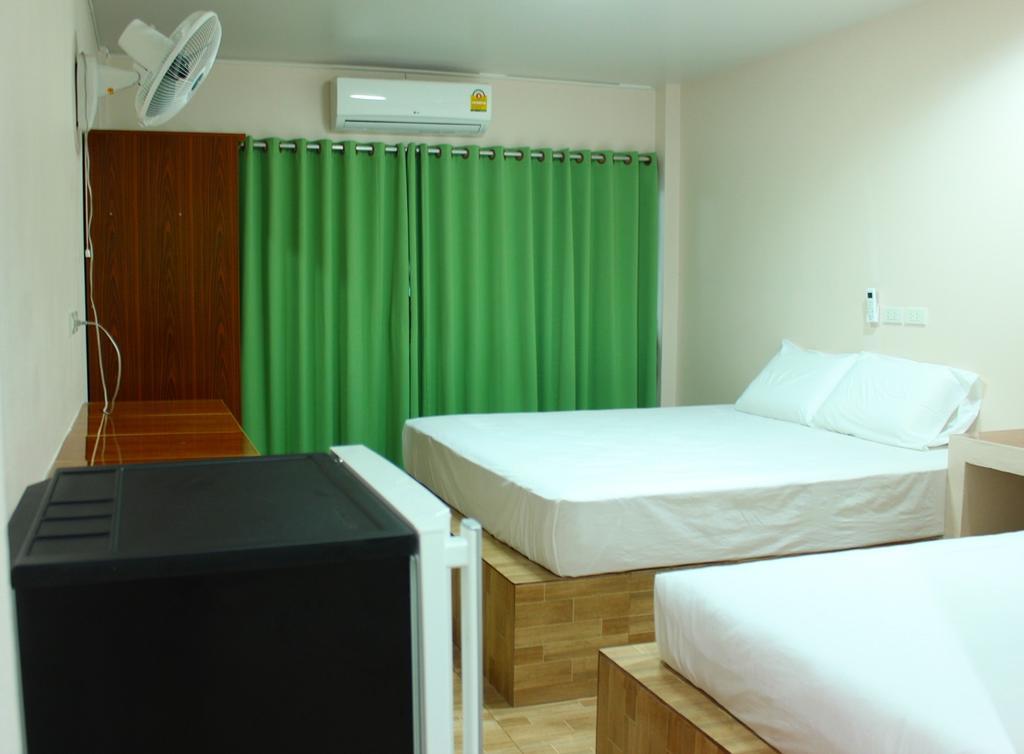 Sairee Center Guest House Ко Тао Стая снимка